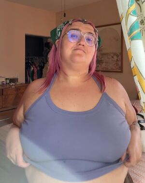 Soft Tummy BBW Big Tits Curvy