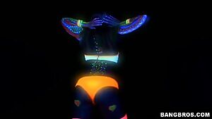 Neon dancing