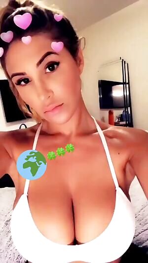 Build to get those tits fucked