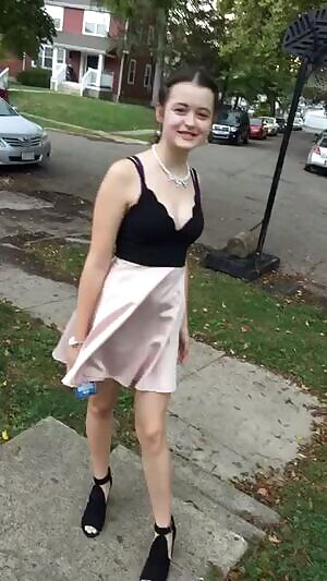 Nothing like a post gym pee. From a while ago, enjoy 😉