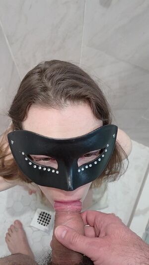 Pee Swallowing BDSM Fetish Golden Shower