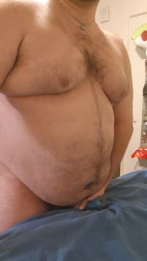 Gay Chubs BigBiChub85 Chubby Male Masturbation