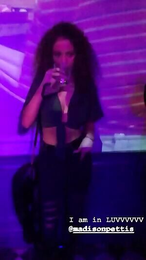 I want to fuck Madison Pettis up against that wall!