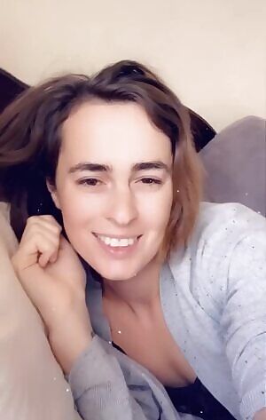 Face or the booty, pick one!