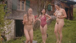 Hair Washing CFNF European Hairy Pussy