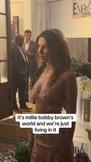 Celebs Braless Celebrity See Through Clothing