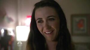 Hayden Panettiere & Madeline Zima in Heroes