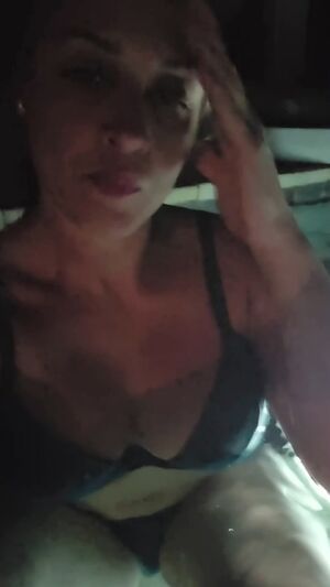Bikinis Amateur Big Tits Bikini Brunette