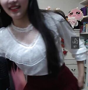 Does anyone know the name of this girl?