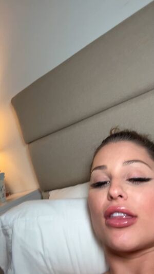 Boudoir Amateur Bed Big Tits Tattooed