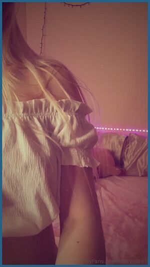 ButterflyWings Gay Petite Pussy Sissy