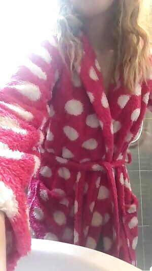 My first time taking everything off! Just 5'2