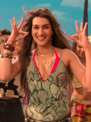Indian Celebrity NSFW Armpits Bollywood Cleavage