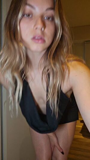 Crush Fetish Amateur Ass Blonde Boobs
