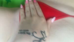 Women Under Water Big Ass Cumshot