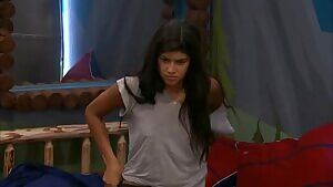 Analyse boob flash while changing 7/9 GIF