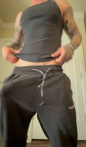Alpha Men Big Dick Cock Masturbating