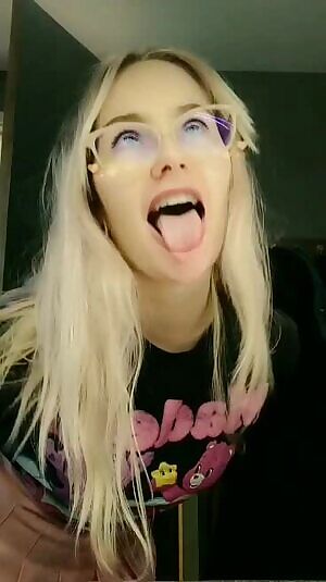 Brightening your Monday :3