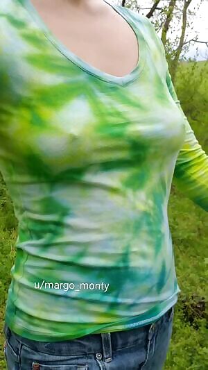 A few hikers seemed to really like my shirt ... i wonder if they'd like what's underneath it too 😁