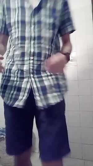 18 undressing my fit body 😋 ! I hope you like it