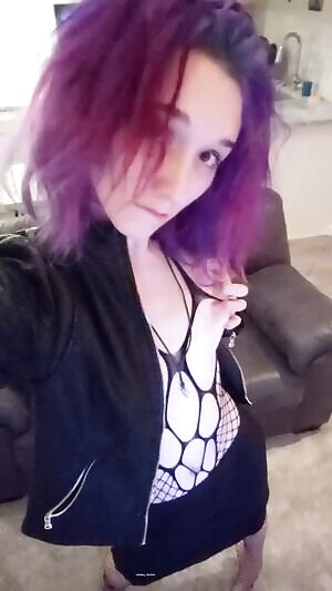 I let my riend pick my outfit, what do you think? ♡