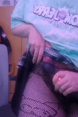 Ladyboy Cum Girlcock Handjob Sissy Slut