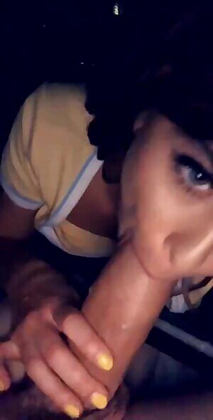 Riley Reid shows her world class head game