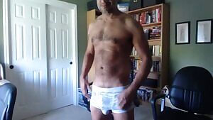 When browsing ONMWW sometimes I need to adjust myself