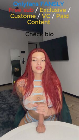 Sixty Nine Babe Blowjob Lingerie Solo