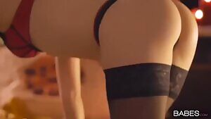 Rebecca Volpetti - Love Me Hard