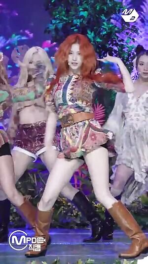 Sana feeling herself