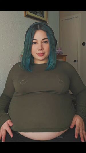Soft Tummy Amateur BBW Chubby Feedee