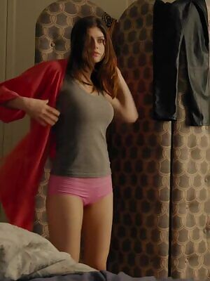 Alexandra Daddario looks best in regular clothes because it highlights just how uncommonly beautiful she really is... and fucking STACKED AS FUCK