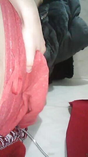 Lets play a little 😏 anything goes Try something new tonight let me drain you    Kik broke_afxx dm