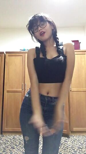 If you’re interested in getting the rest of this cute strip, hmu. Kik: Jinxingcat