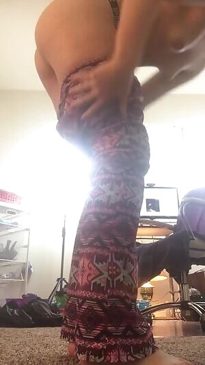 I can has gfycat? Nice round ass, long legs, perverted mind for meow!