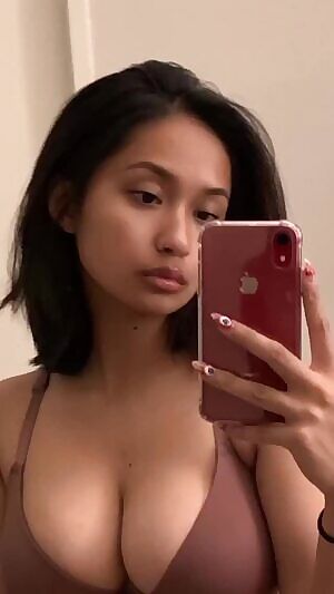 Must see! Girl from my HS 🤤