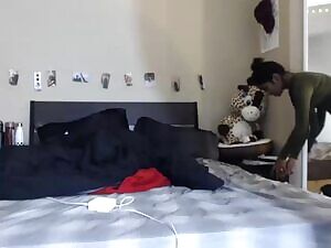 Brown camgirl teases her boyfriend