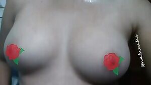 Boobies for you, guys! SC: @natdsuccubus