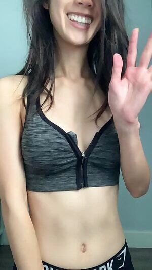 Her asshole is so cute 🍑👅