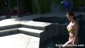 sophie dee has such an amazing body. do you agree?