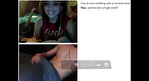 Asian teen is star struck 🤩