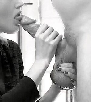 Mom Couldn't Resist My Beautiful Cock