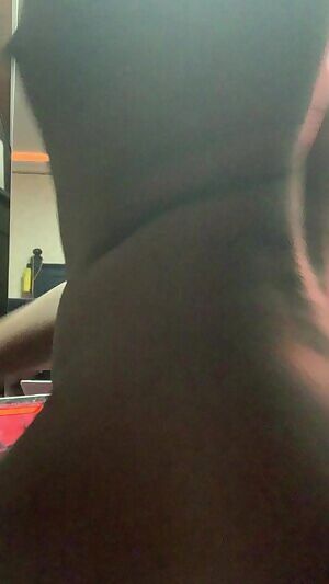 I’m mad so watch me hatefuck my boypussy 👿