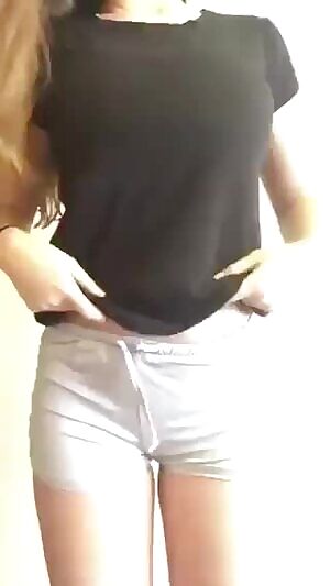 @Baby____Moon Titty Drop