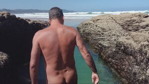 Daring Naked Guys Beach Exhibitionist Nudist