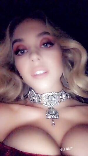 Sydney Sweeney begging for a load all over her thick tits