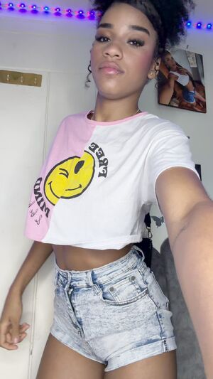 Women Of Color Latina Solo Teen