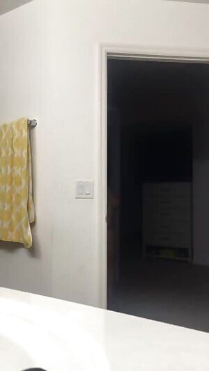 Don't know who she is, but I'm feelin this