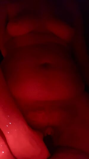 Amateur Big Clit Dildo Grinding Mask